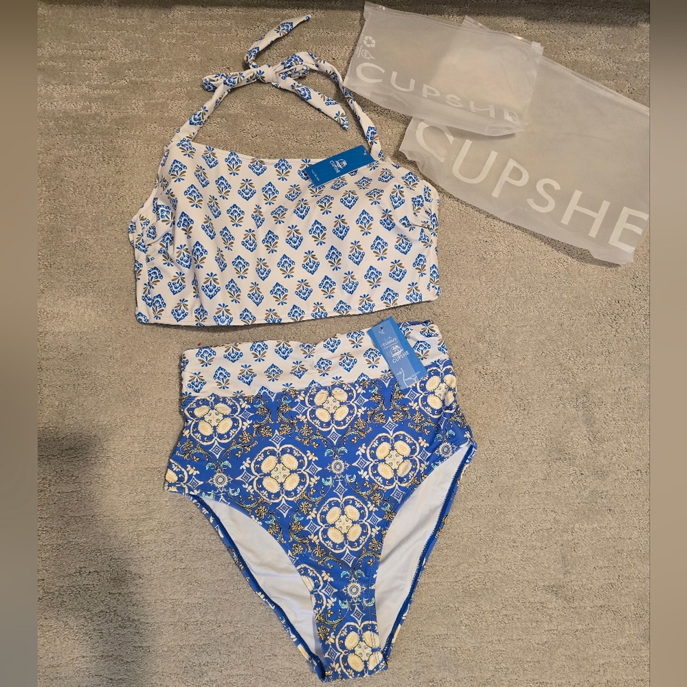 Cupshe Blue and Cream Patterned Bikini